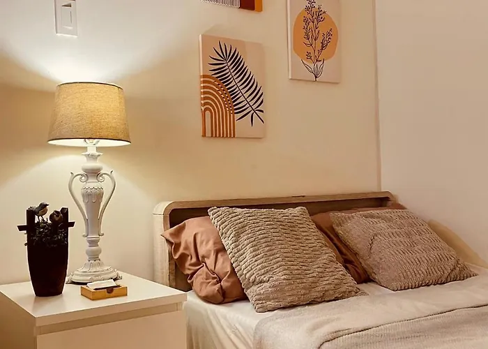 Urban Deca Homes Tondo Apartment *